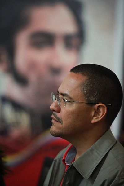 After losing the mayoral election, Chavistas appoint Ernesto Villegas to oversee the Ministry of Popular Power for the Revolutionary Transformation of the Great Caracas.