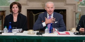 El vicepresidente Joe Biden llegó la noche del miércoles a la ciudad de México. (Voz de América)