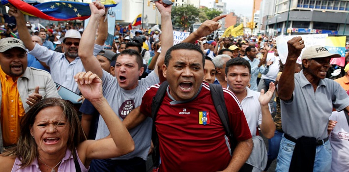 Todos los días en distintos rincones de Venezuela hay manifestaciones de personas que piden un cambio de Gobierno. (El Mundo)