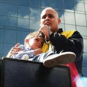 On February 22, Venezuelan student activist Gerardo Carrero ended his hunger strike after being transferred out of La Tumba.