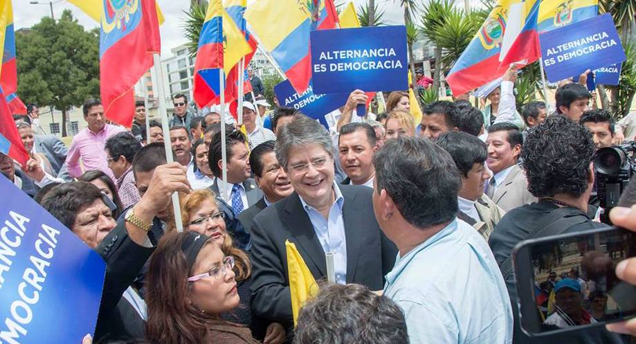 Ex-presidential candidate, Guillermo Lasso, has appealed to jurist Carlos Bernal Pulido, to prevent indefinite presidential reelections.