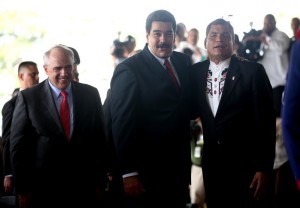 Samper, Maduro, and Rafael Correa in an UNASUR meeting in December 2014