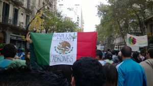 La marcha contó con el apoyo de otros países latinos. Source: PanAm Post