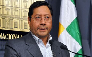 El ministro de Finanzas boliviano señala que los sueldos de los directivos deben ser altos para atraer a los mejores talentos (Cambio.bo)