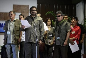 El líder negociador de las Farc anunció un cese unilateral del fuego durante un mes. (@BluRadioCo)