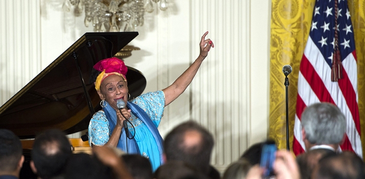 Omara Portuondo performed at the White House, despite having endorsed Fidel Castro's murderous "energetic measures" against Cubans in 2003. 