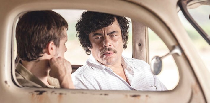 Del Toro y Hutchenson encarnan el ying y el yang de "Escobar: Paraíso Perdido" (Alexmedela.com)