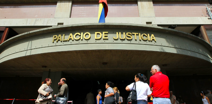 At 9:30 p.m. on Thursday, September 10, 2015, Judge Susana Barreiros, head of the 28th tribunal of Caracas, sentenced political opposition leader Leopoldo López to 13 years, 9 months, nad 7 days in prison. (TSJ)