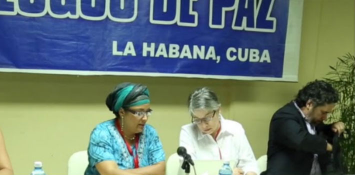 Subcomisión de género debatiendo sobre la violencia sexual durante el conflicto armado en Colombia (YouTube)