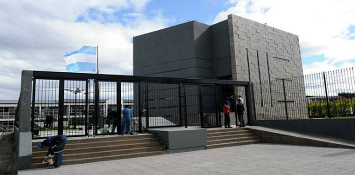El mausoleo fue un regalo del empresario Lázaro Báez a la familia Kirchner (Wikimapia)