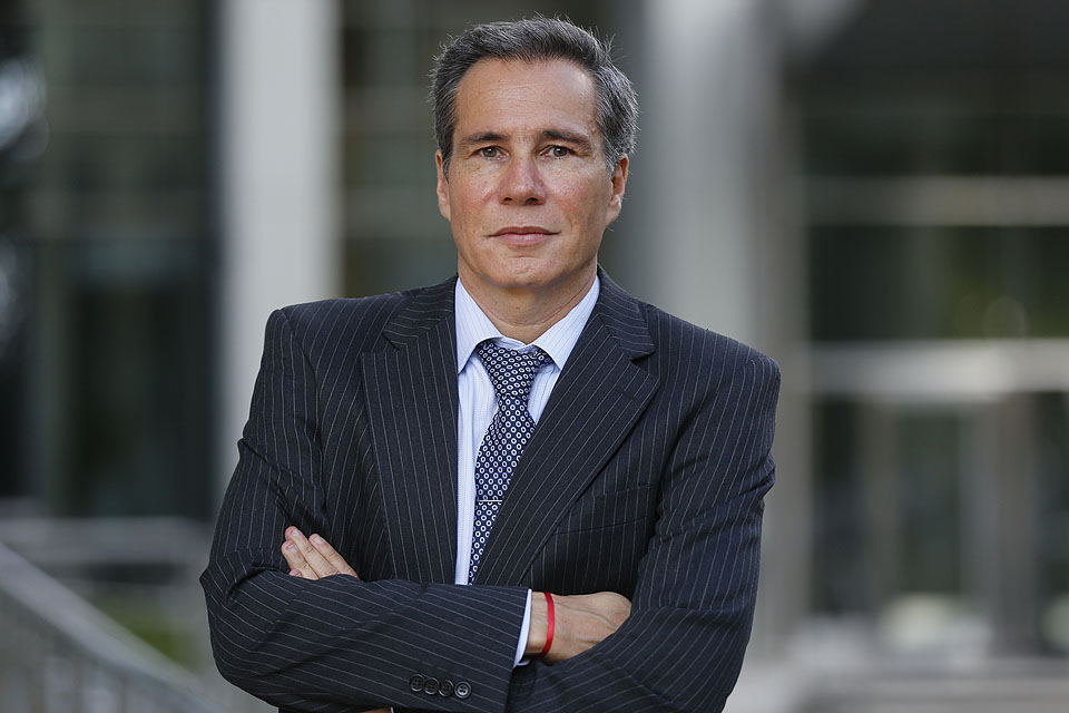 Hace un mes, el fiscal Alberto Nisman fue encontrado muerto en su departamento, bajo circunstancias todavía inciertas. (Diario Uchile)