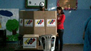 Chavistas poll watchers use the "assisted vote" to compel voters in front of the voting machine to choose the ruling-party candidate. 