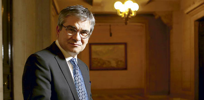 El economista reemplaza en el cargo a Rodrigo Vergara quien termina su periodo de cinco años como presidente del instituto emisor el 10 de diciembre (La Tercera)
