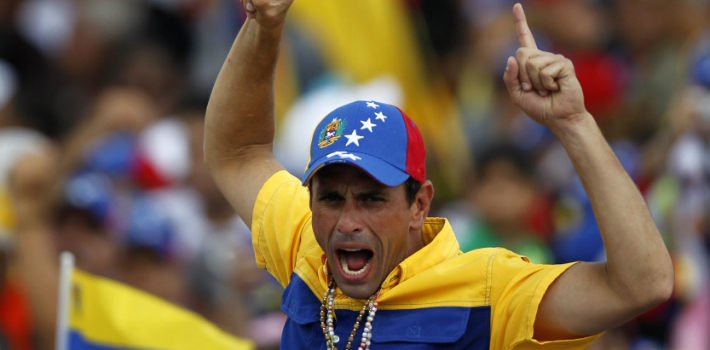 El lider opositor, Henrique Capriles, acusó a Ernesto Samper de apoyar al régimen de maduro (Wikimedia)