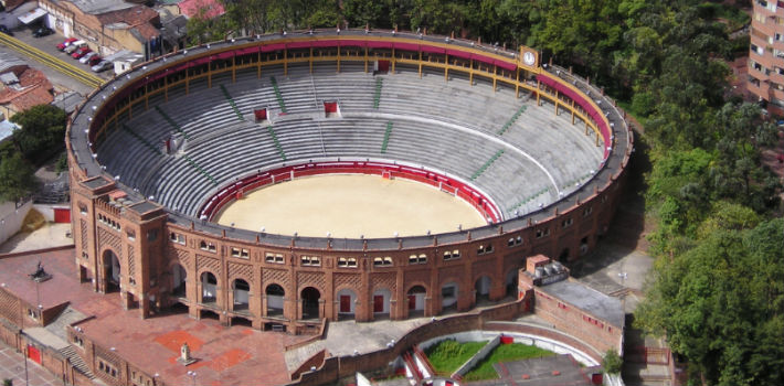 La plaza de toros 'Santa María' está ubicada en Bogotá y no ha sido usada para hacer corridas desde hace unos años por orden del anterior alcalde Gustavo Petro (Wikimedia)
