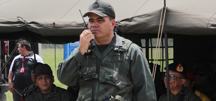 El ministro de la Defensa venezolano, Vladimir Padrino López, atribuye el asesinato de militares en ese país a una "guerra no convencional", con miras a desestabilizarlo políticamente. (Sumarium)