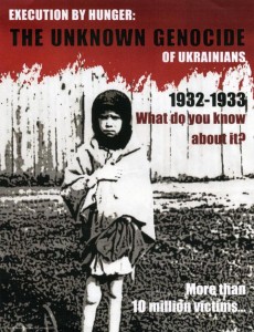 Un afiche recuerda el 80 aniversario del Holomodor, "lel hambre", entre 1932 y 1933 en Ucrania (Shimerli)