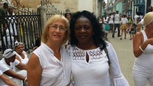 Las Damas de Blanco marchan todos los domingos para pedir por la liberación de los presos políticos. (PanAm Post)
