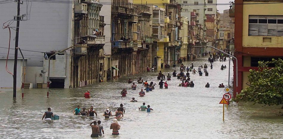 Las calles de La Habana reflejan décadas de desinversión. (Flickr)