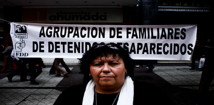 Lorena Pizarro, presidenta de la Agrupación de Familiares de Detenidos Desaparecidos, consideró grave que se instale la idea de que hay que buscar la libertad de condenados por delitos de lesa humanidad, debido a su edad (El Dinamo)