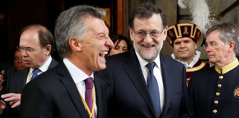 Durante su visita en España, Macri recibió premios y condecoraciones oficiales. (Twitter)