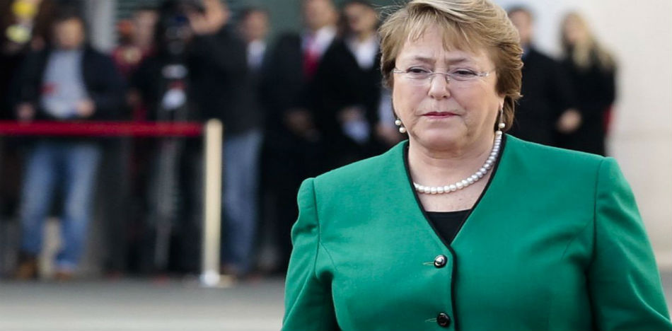 Las palabras de Sandoval no tuvieron demasiado eco dentro del gobierno de Michelle Bachelet, que ya llevaba varios meses diseñando un nuevo proyecto de ley de migración -al que tuvo acceso Reportajes- y que ingresará al Congreso antes del 30 de enero para su tramitación (La Tercera)