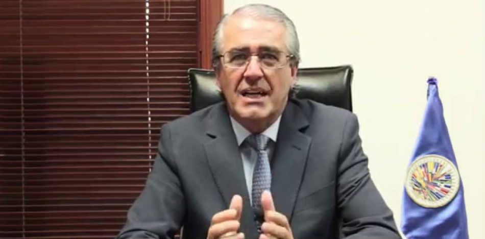 Roberto Menéndez fue designado por la OEA para hacer el monitoreo del acuerdo entre el Gobierno colombiano y las FARC (YouTube) 