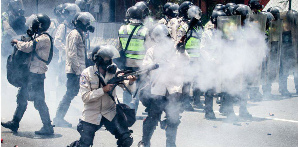 Venezuelan Police Chief Finally Stands Up to Paramilitary Chavista Thugs