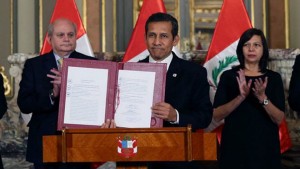El presidente Ollanta Humala firmó el decreto que instaura el nuevo distrito La Yarada-Los Palos