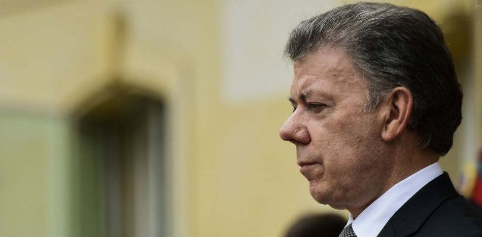 El presidente Juan Manuel Santos podría perder su cargo tras sospechas de que recibió dineros de Odebrecht en su campaña reeleccionista (YouTube)