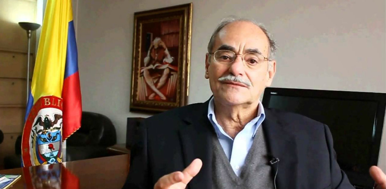 En una columna de opinión el senador del Partido Liberal, Horacio Serpa confunde liberalismo con socialdemocracia (YouTube)