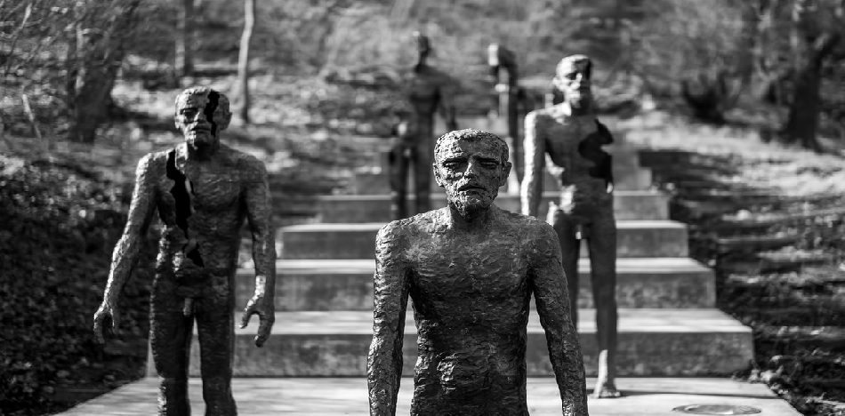 Estatuas en memoria de las víctimas del comunismo en República Checa, que estuvo tras la cortina de hierro. (Flickr)
