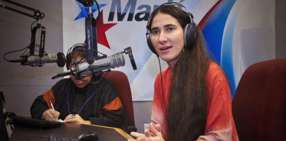 Yoani Sánchez con sus escritos se ha enfrentado al régimen de Fidel Castro. (Cuban Insider)