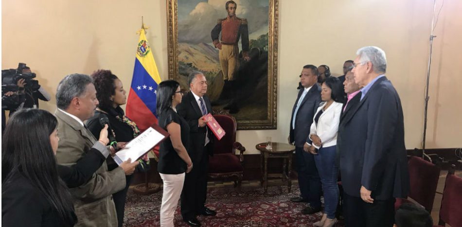 Opposition Governors Betray Venezuelans