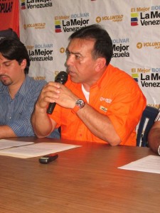 El exgeneral Antonio Rivero, ahora político opositor, fue acusado por el Gobierno chavista de espionaje. (Facebook)