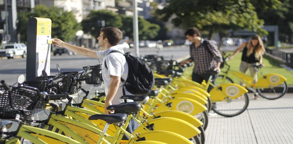 El plan que muchas empresas desarrollaron en el mundo de bicicletas compartidas para clientes en Buenos Aires fue desarrollado por la municipalidad. (Twitter)
