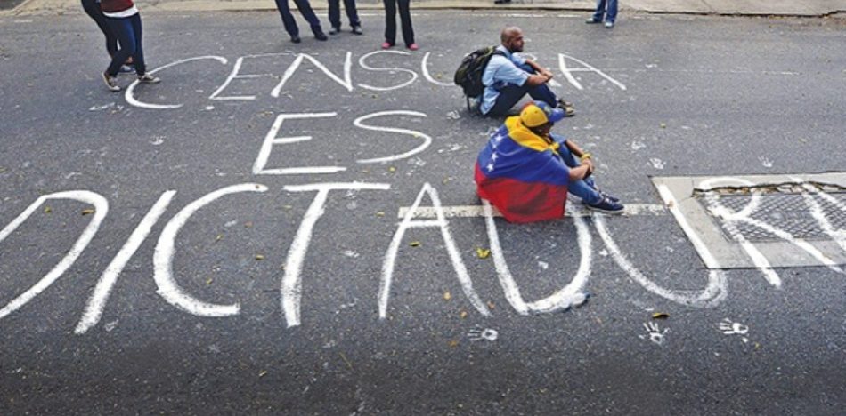 Mientras EE.UU. sanciona a El Aissami, Maduro se venga y censura a venezolanos(lapatilla.com)
