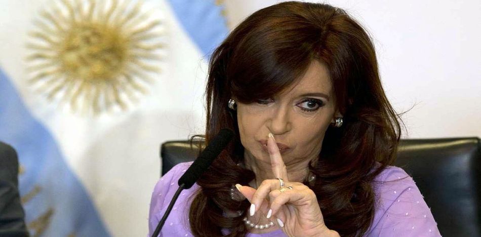 La ex presidente formaría el "Frente para la Victoria" con los partidos minoritarios sin el peronismo oficial. (Twitter)