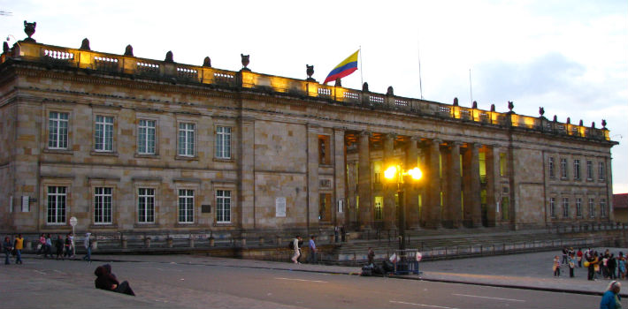 Capitolio Nacional, lugar donde habitualmente sensionan los congresistas colombianos (Wikimedia)