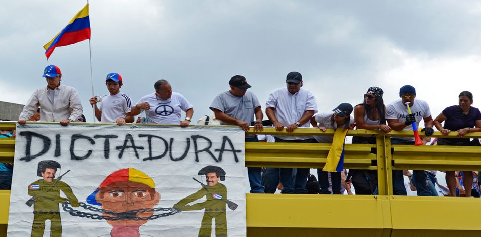 Venezuela no es democrática y no es libre, Venezuela está bajo una dictadura.