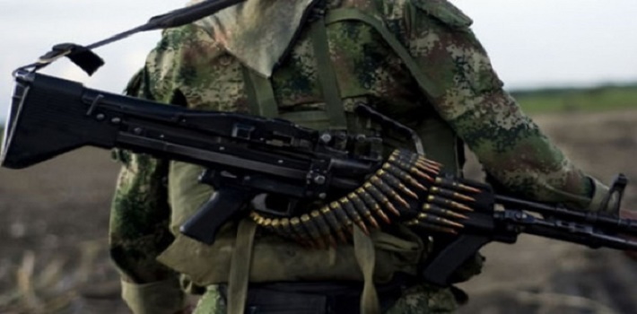 El jefe del Comando Estratégico de Transición, el general Javier Flórez, dijo que las FARC cuentan con 14.000 pistolas y fusiles; además de 6.000 unidades de otro tipo de armamento como morteros y granadas (La fm)