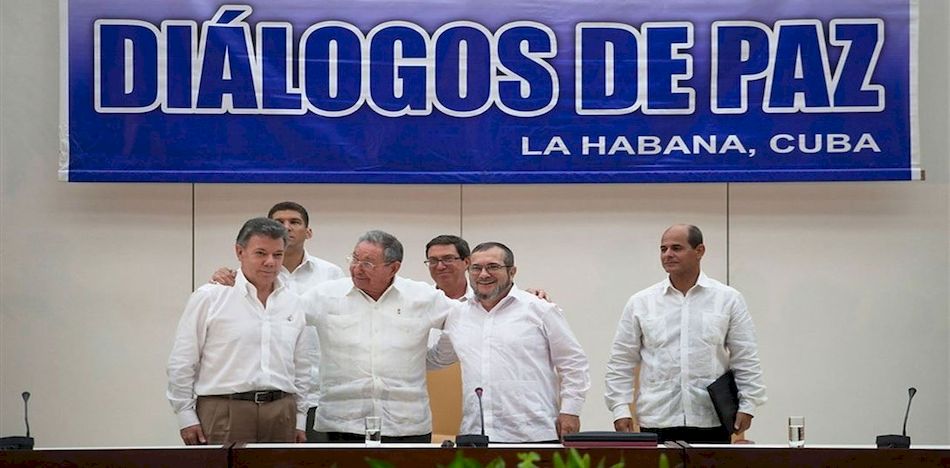 En las próximas horas el grupo guerrillero se reunirá para establecer cuál será el derrotero ante esta decisión que pone a tambalear el Fast Track del Acuerdo Santos-Farc. (Twitter)