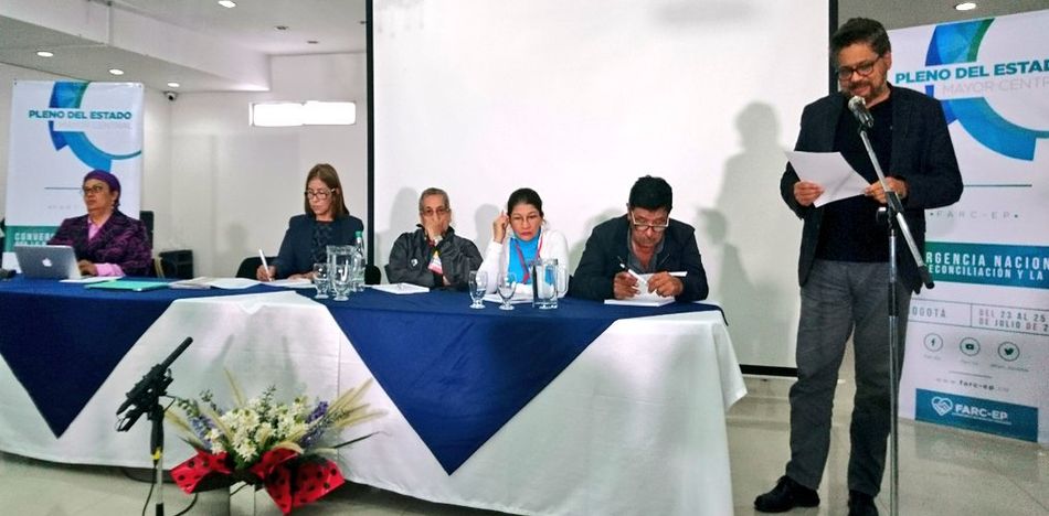 De acuerdo con el portal Blu Radio uno de los integrantes de las FARC confirmó el viaje, comentó que el encuentro en La Habana tiene el beneplácito del Gobierno Nacional. (Twitter)
