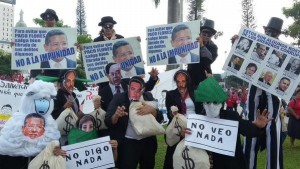 Partidos políticos y organizaciones sociales convocaron a la ciudadanía a manifestar contra la corrupción. (Metro Libre)