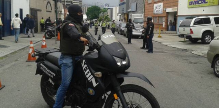 El Sebin, la tenebrosa policía política venezolana, está al frente de las operaciones del sedicente Comando Antigolpe instaurado por Maduro, al que ya los venezolanos han bautizado como "Comando Autogolpe". (Primera Edición)