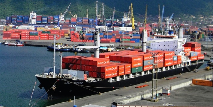 En 2011 fueron halladas 160 toneladas de alimentos descompuestos en el puerto de Puerto cabello. (Noticias24)