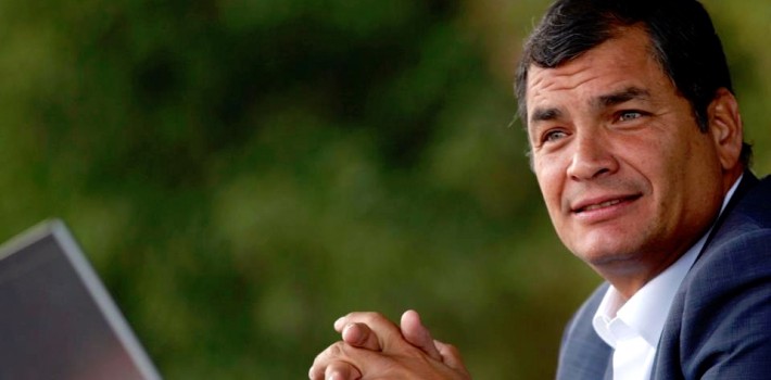 El presidente Rafael Correa se ha ganado el título de dictador. Reconocerlo es fundamental para lograr que salga del poder. (Mundo News) 
