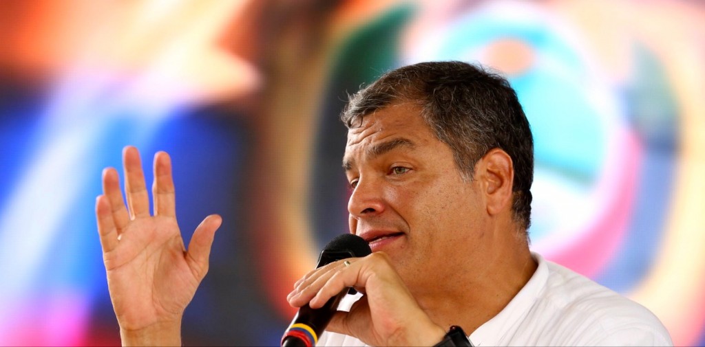 Los constantes exabruptos verbales de Rafael Correa durante sus nueve años de Gobierno lo han vuelto esclavo de sus propias palabras. (4 pelagatos)