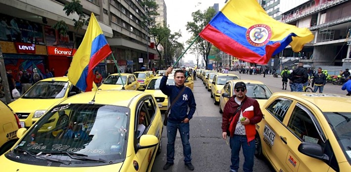 Muchos ciudadanos colombianos han decidido utilizar Uber en lugar de taxistas a pesar de pagar más, pues la calidad y la percepción de seguridad son más importantes que el precio. (Sputnik News)