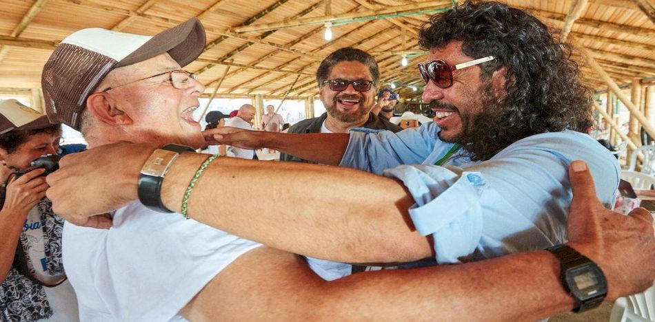 El hecho ocurrió durante el Congreso que se viene realizando en el que se busca definir sus candidatos tras concretar la firma del acuerdo de paz con el Gobierno Nacional. (Twitter)